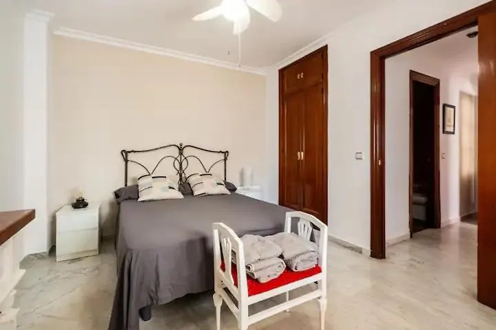 Precioso Apartamento Con Patio Málaga